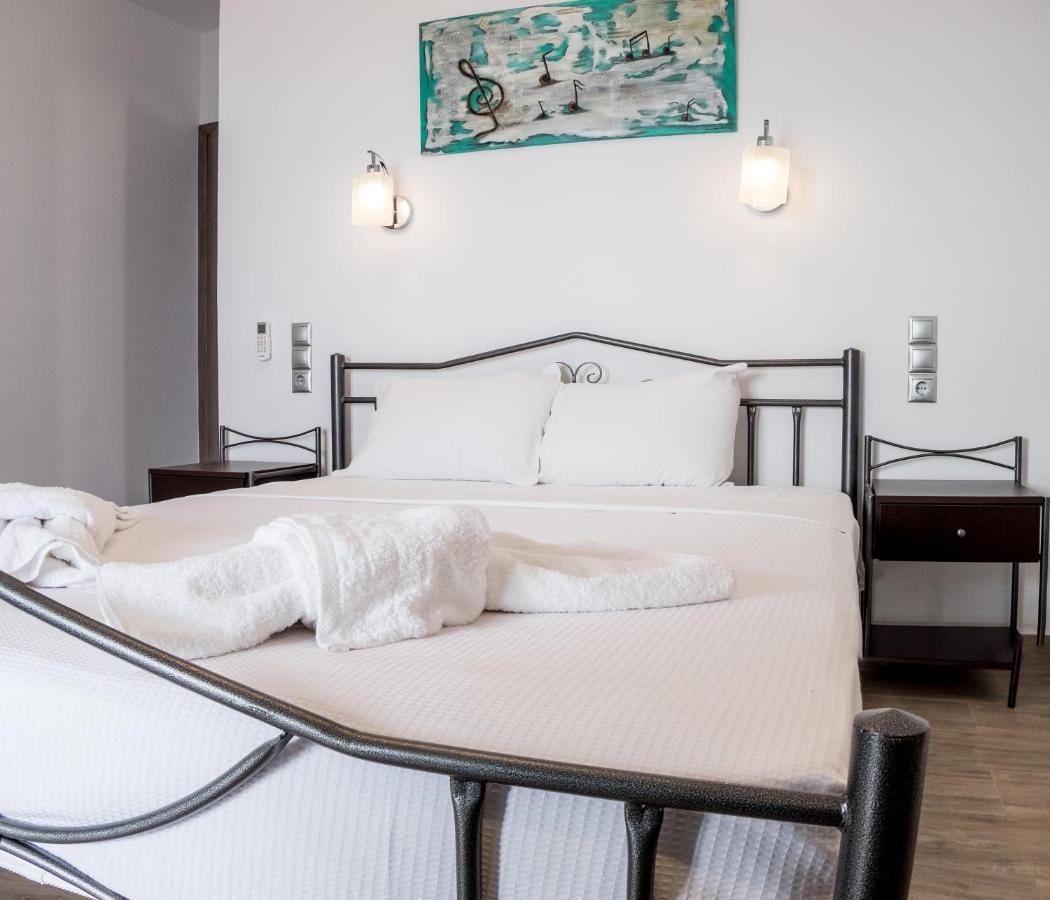 Amousso Beach Villas Marantochori Ngoại thất bức ảnh